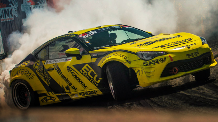 The European Drift Championships have seen KENNOL-sponsored cars, drivers and teams shine for the 1st part of 2022 season.
