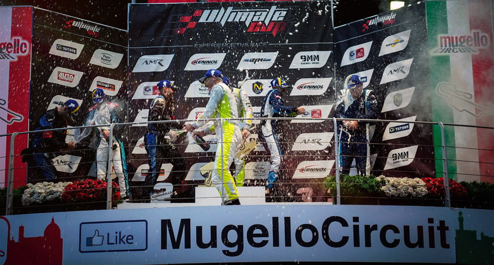 Le week-end italien fut exaltant pour KENNOL le week-end dernier : podiums à Imola et au Mugello, sous des conditions climatiques très différentes, grâce aux huiles KENNOL ULTIMA !